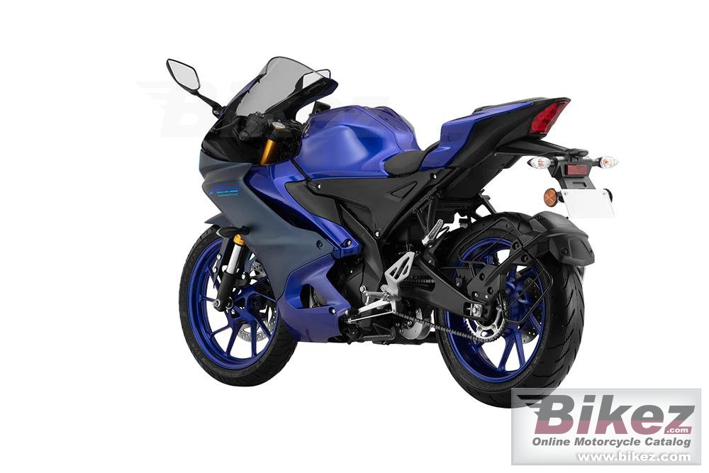 Yamaha R15 V4