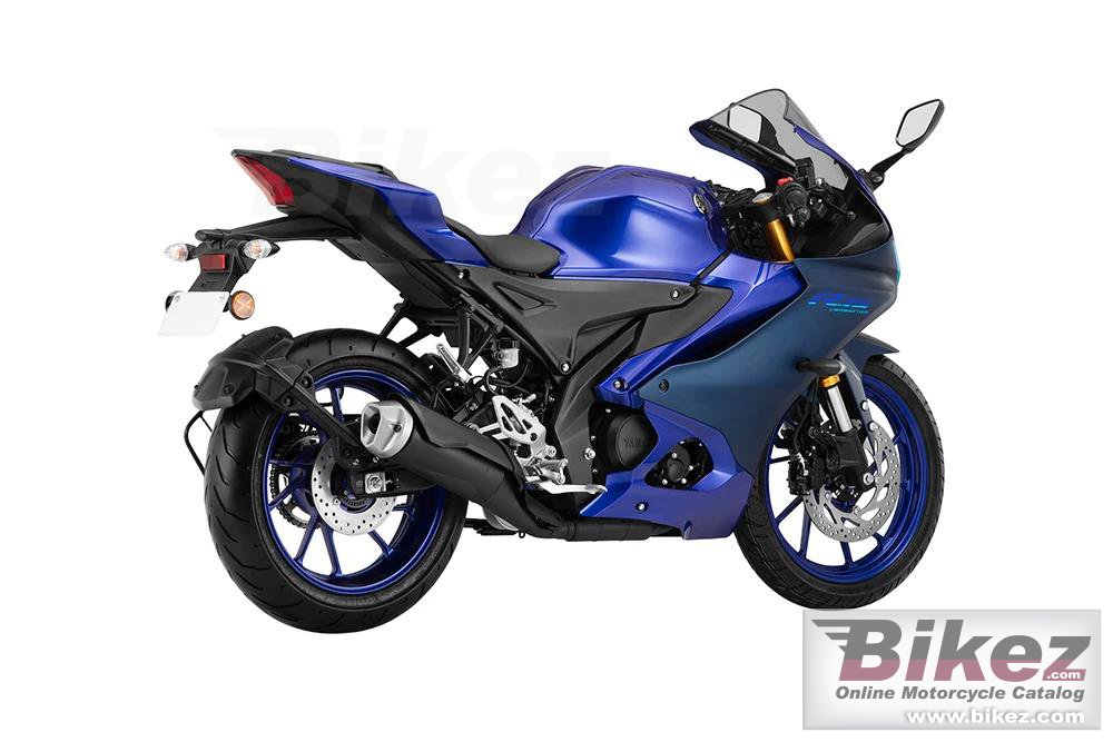 Yamaha R15 V4