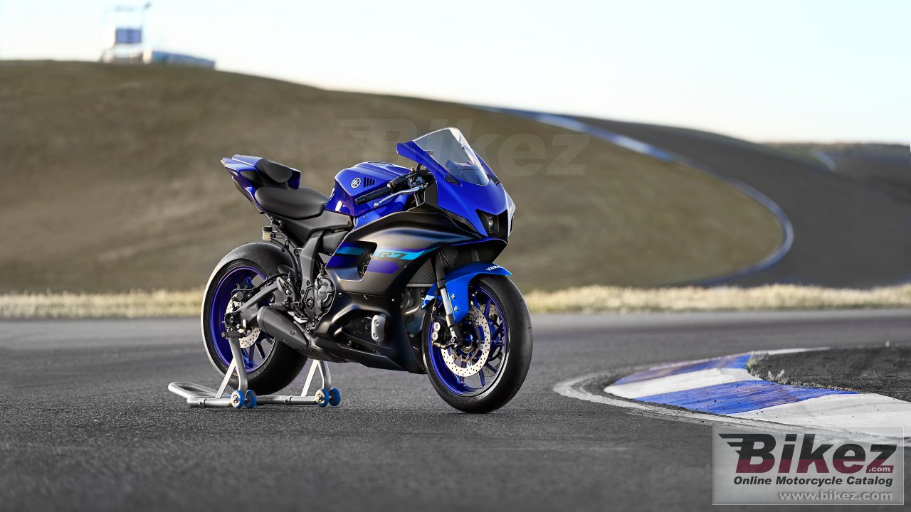 Yamaha R7